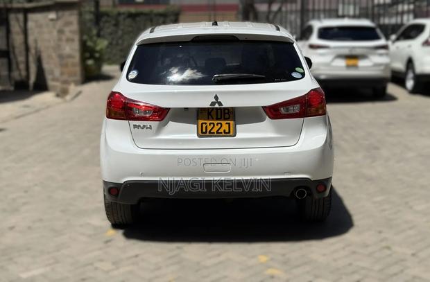 Mitsubishi RVR 2013 White