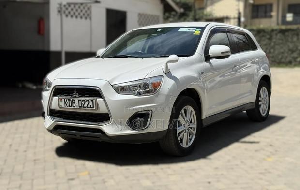 Mitsubishi RVR 2013 White
