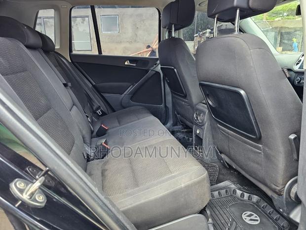 Volkswagen Tiguan 2015 Black