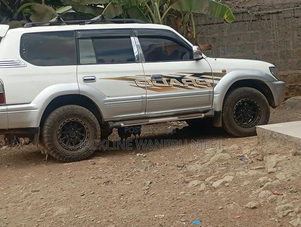 Toyota Land Cruiser Prado 3.0 D-4D 3dr 2005 Silver