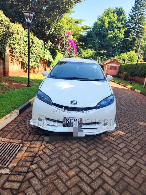 Toyota Wish 2010 White