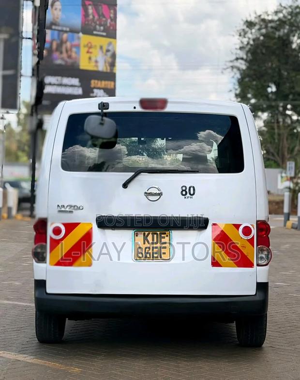 Nissan NV200 2015 White