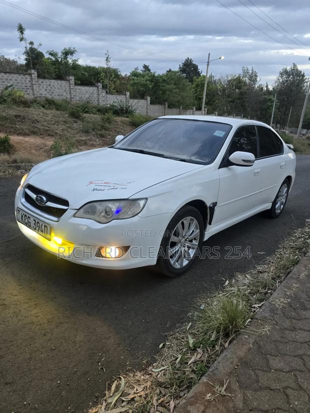 Subaru Legacy 2008 White