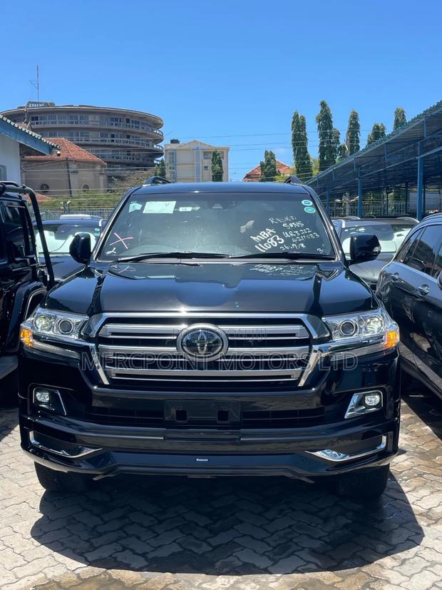 Toyota Land Cruiser 4.6 V8 ZX 2020 Matt Black