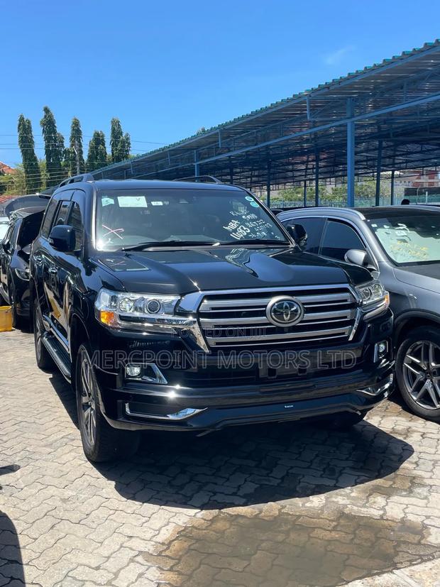 Toyota Land Cruiser 4.6 V8 ZX 2020 Matt Black