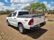 Toyota Hilux 2018 White for sale