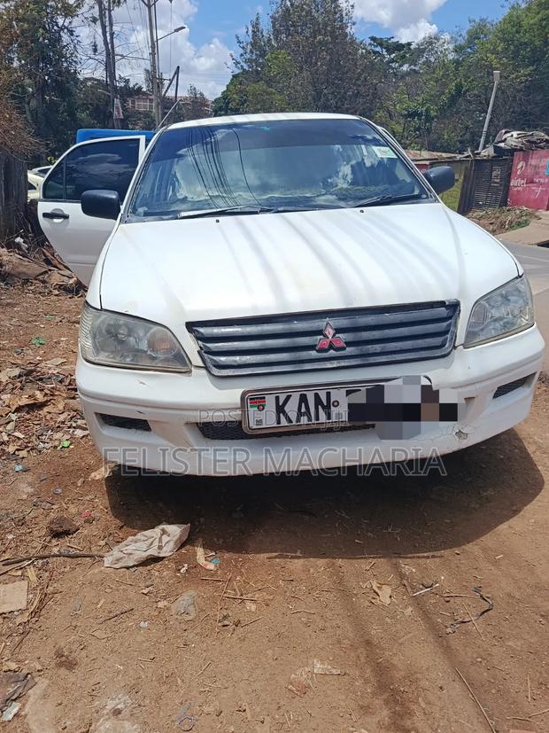 Mitsubishi Lancer 2002 White