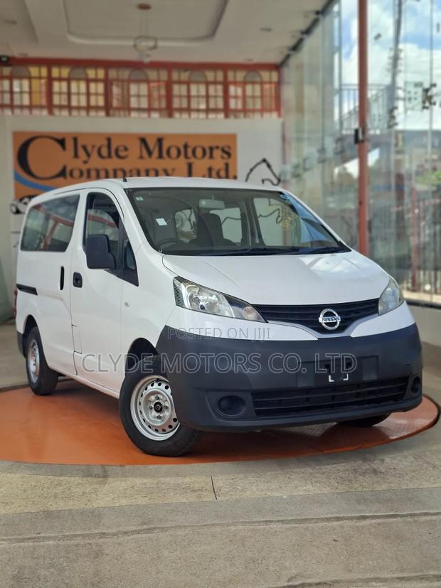Nissan NV200 2019 White