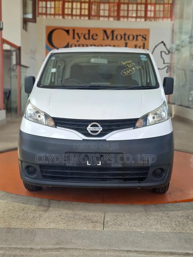 Nissan NV200 2019 White
