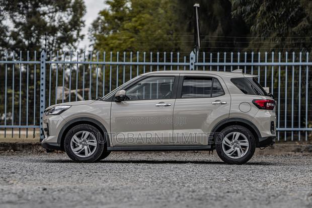 Toyota Raize 1.0 FWD 2019 Beige