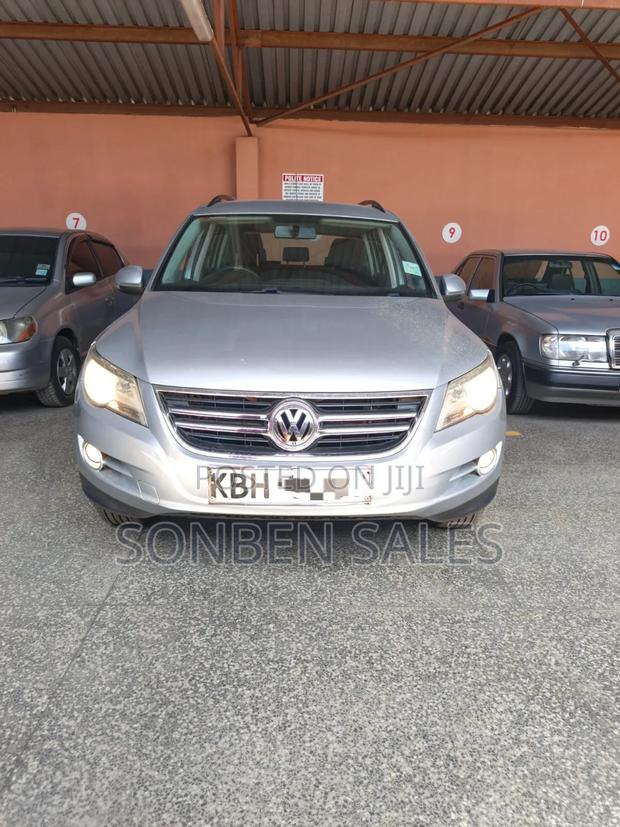 Volkswagen Tiguan SE 4Motion 2010 Silver