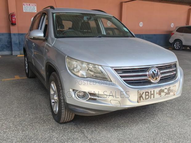 Volkswagen Tiguan SE 4Motion 2010 Silver