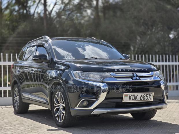 Mitsubishi Outlander SE 4dr SUV AWD (2.4L 4cyl CVT) 2015