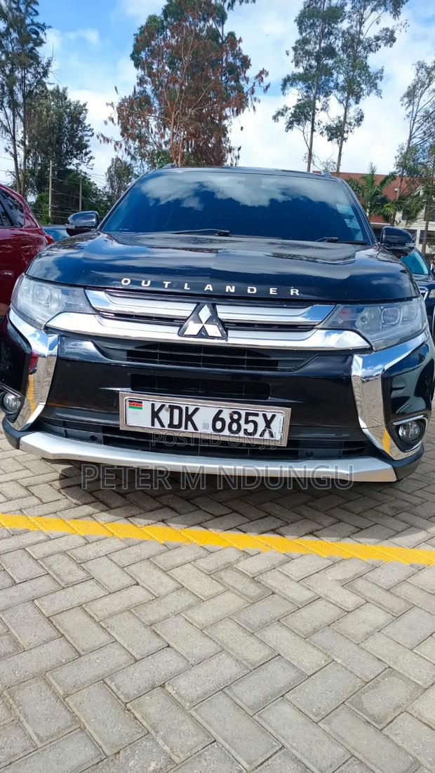 Mitsubishi Outlander 2015 Black