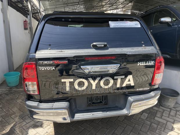 Toyota Hilux Revo Double Cab Deisel 2.4 AWD 2020 Black