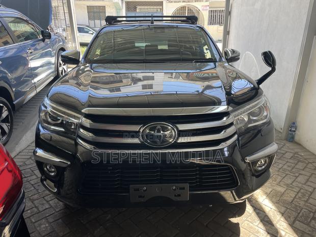 Toyota Hilux Revo Double Cab Deisel 2.4 AWD 2020 Black