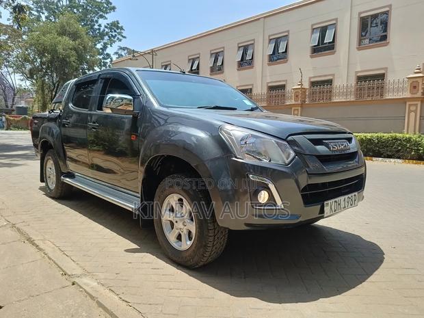 Isuzu D-MAX 2022 Gray