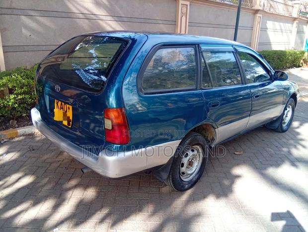 Toyota Corolla Fielder 2001 Blue