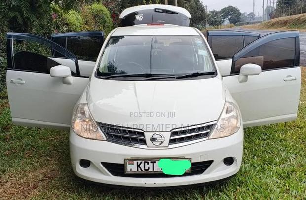 Nissan Tiida 2011 White