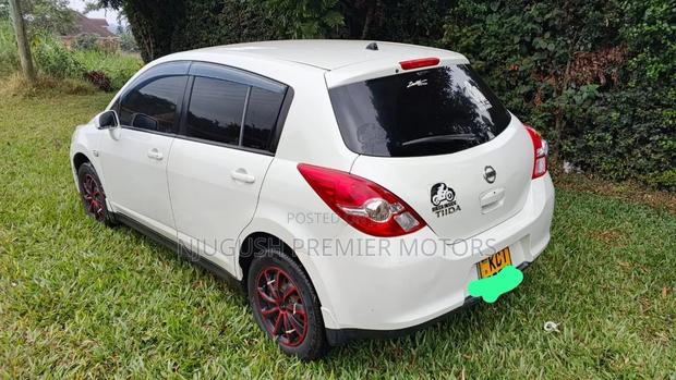 Nissan Tiida 2011 White