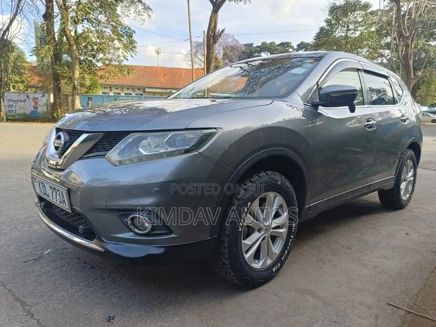 Nissan X-Trail 2.5 Petrol AWD 2015 Gray