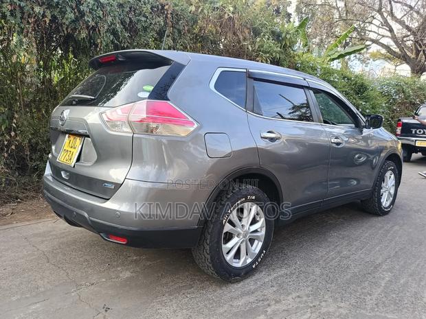 Nissan X-Trail 2.5 Petrol AWD 2015 Gray