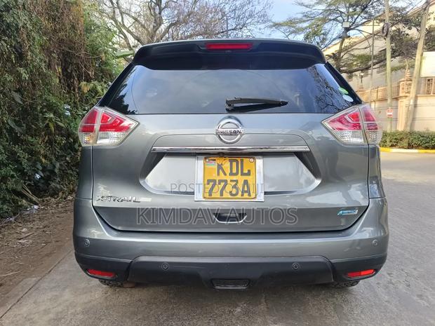Nissan X-Trail 2.5 Petrol AWD 2015 Gray