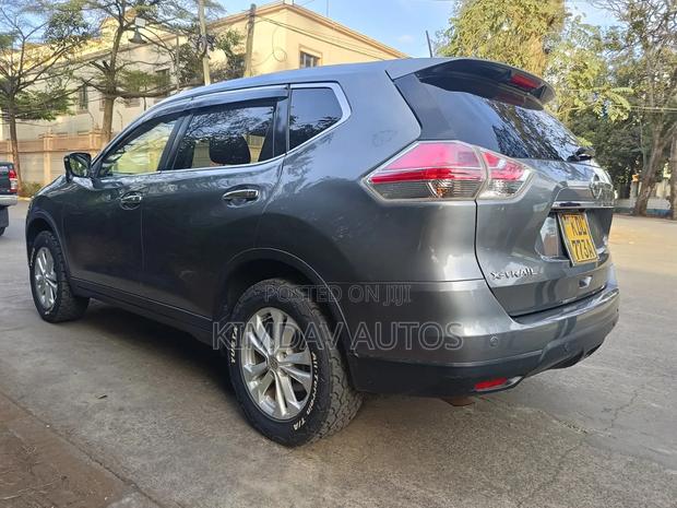 Nissan X-Trail 2.5 Petrol AWD 2015 Gray