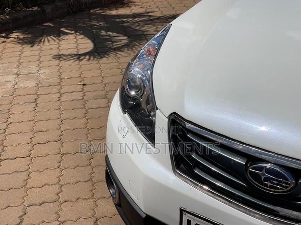 Subaru Outback 2012 White
