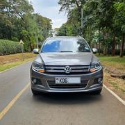 Volkswagen Tiguan R-Line 4Motion 4dr SUV AWD (2.0L 4cyl Turbo 6A) 2014 Gray for sale