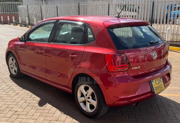 Volkswagen Polo 2016 Red