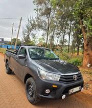 Toyota Hilux 2019 Gray for sale