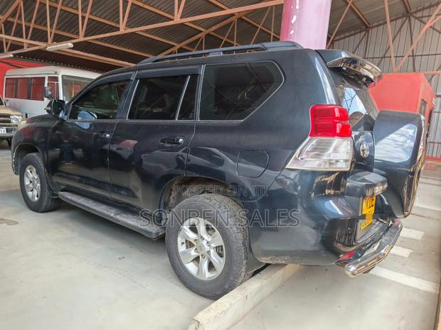 Toyota Land Cruiser Prado 3.0 TD 2011 Black