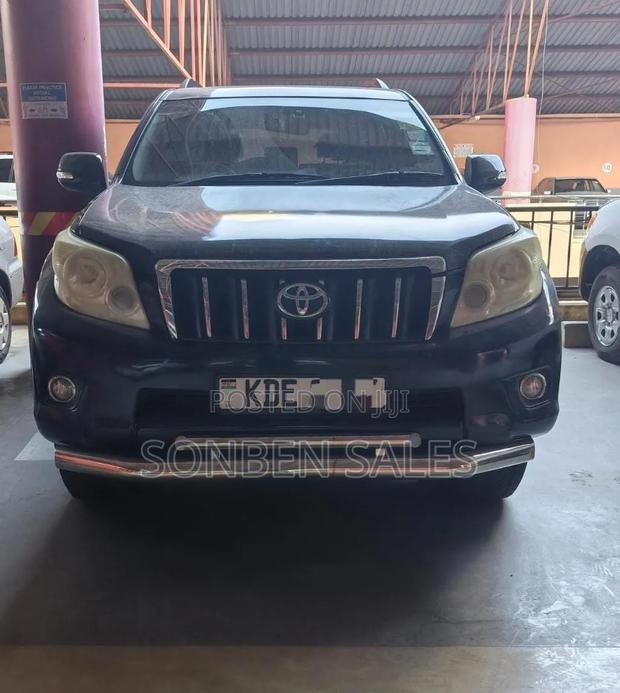 Toyota Land Cruiser Prado 3.0 TD 2011 Black