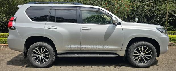 Toyota Land Cruiser Prado 2019 Silver