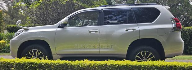 Toyota Land Cruiser Prado 2019 Silver