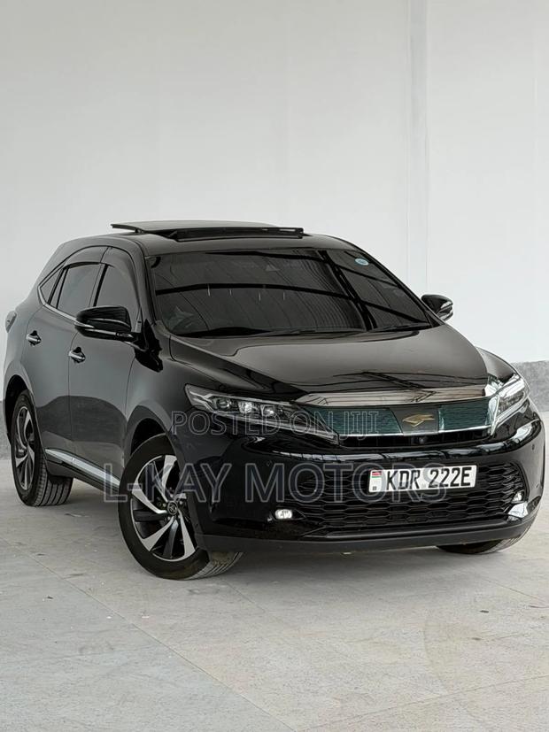 Toyota Harrier 2.0 2018 Black