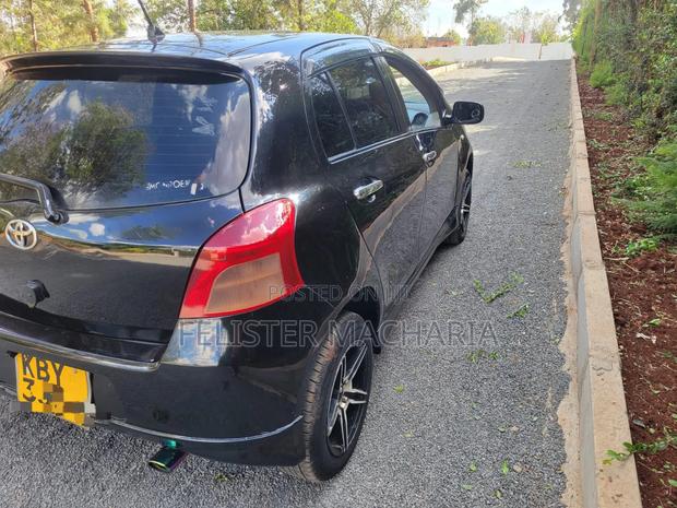 Toyota Vitz 2009 Blue