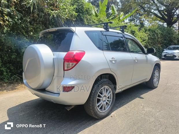Toyota RAV4 2.4 2008 Silver