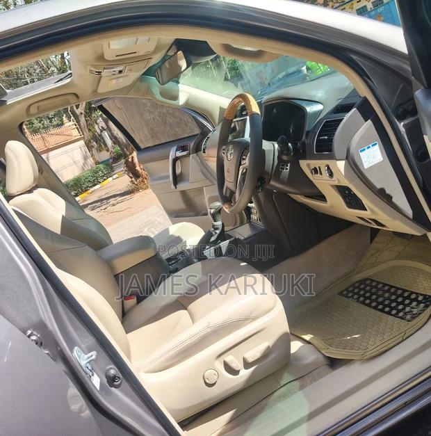 Toyota Land Cruiser Prado 2019 Gold