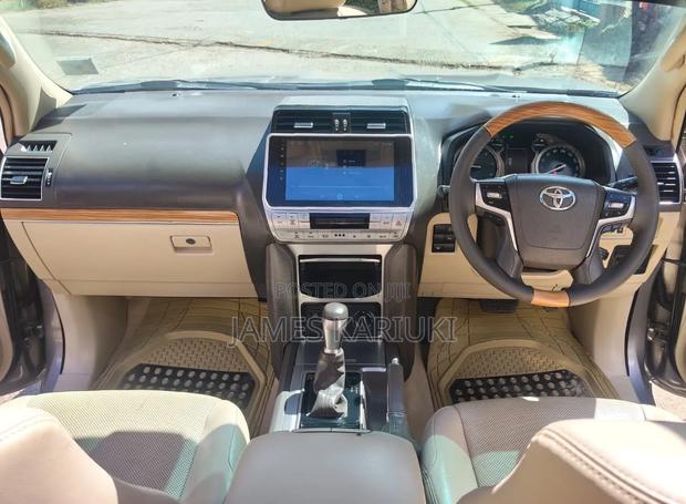 Toyota Land Cruiser Prado 2019 Gold