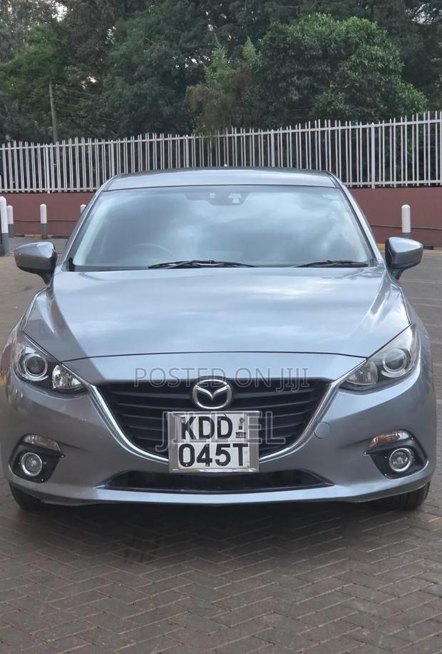 Mazda Axela SV Premium 2014 Gray