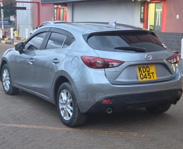 Mazda Axela SV Premium 2014 Gray