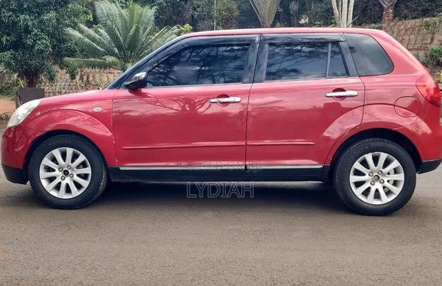 Mazda Verisa 2010 Red