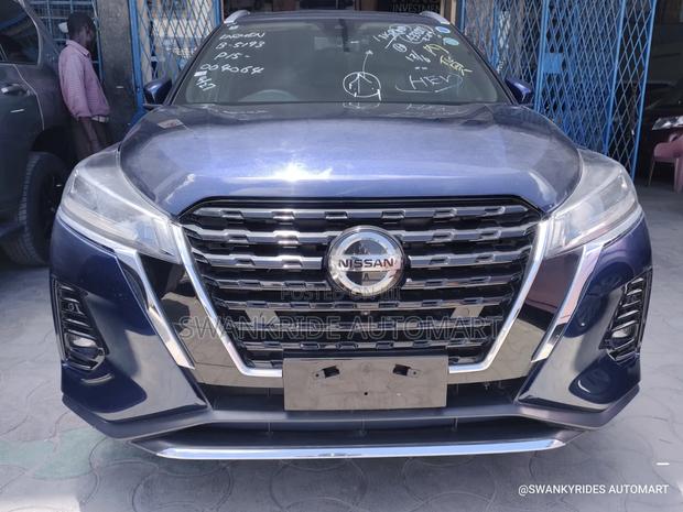 Nissan Kicks 2020 Blue