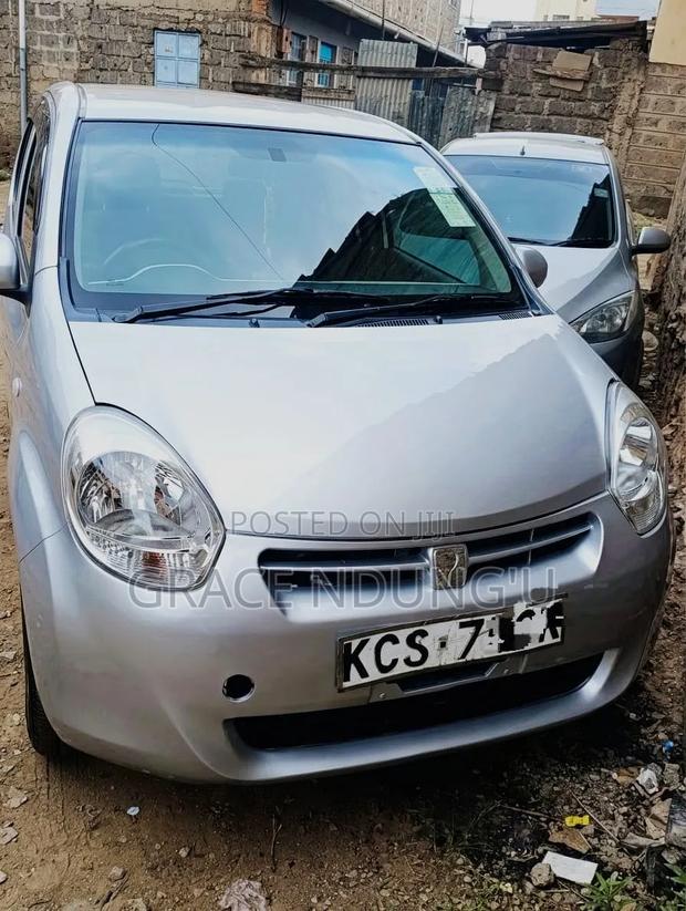 Toyota Passo 2012 Silver