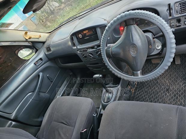 Toyota Probox 2010 Silver