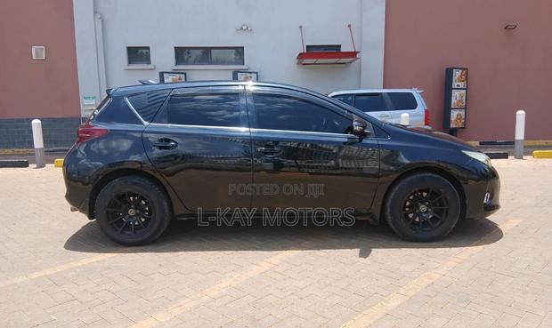 Toyota Auris 2013 Black