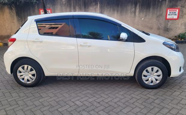 Toyota Vitz 1.3 FWD 5dr 2013 White