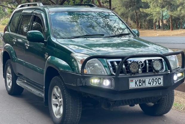 Toyota Land Cruiser Prado 2005 Green